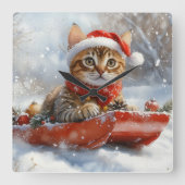 Bengaalse kat in slee laat het sneeuwen Kerstmis Vierkante Klok (Voorkant)