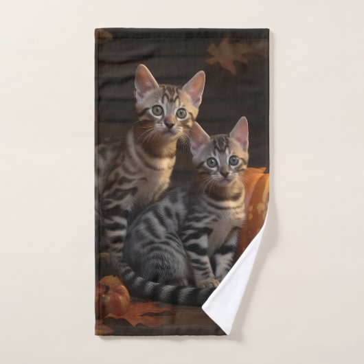 Bengaalse Kitten Herfst Delight Pompoen Bad Handdoek (Handdoek)