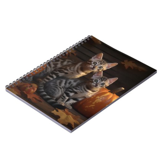 Bengaalse Kitten Herfst Delight Pompoen Notitieboek (Linkerzijde)