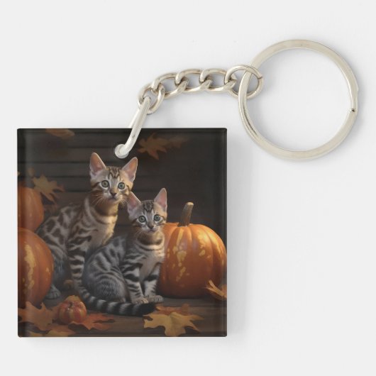 Bengaalse Kitten Herfst Delight Pompoen Sleutelhanger (Achterkant)