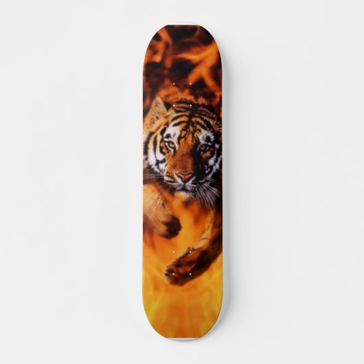 Bengal-Tiger-Jumping-Flames Persoonlijk Skateboard (Voorkant)