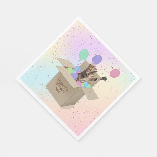Bengale kat in doos met verjaardagsballonnen servet (Hoek)