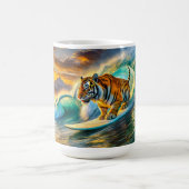 Bengalen op een surfplank ontwerp van Rich AMeN Gi Koffiemok (Center)