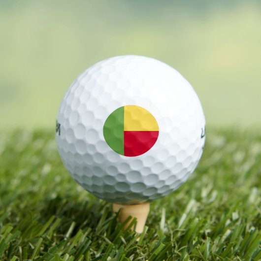 Benin Flag Golfballen (Insitu Shirt)