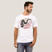Benoemd Ik Bijt Massasauga Sake op Roze T-shirt (Voorkant volledig)