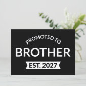 Benoemd tot broer Est 2027 Big Brother II (Staand voorkant)