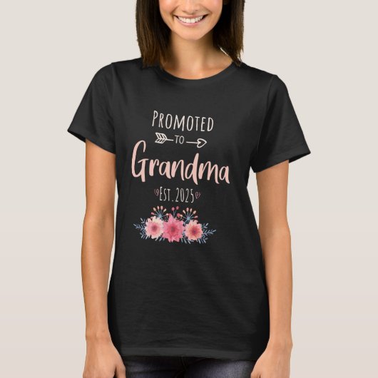 Benoemd tot oma vanaf 2025 t-shirt (Voorkant)