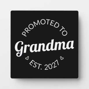Benoemd tot oma vanaf 2027 Nieuwe Nana I Fotoplaat