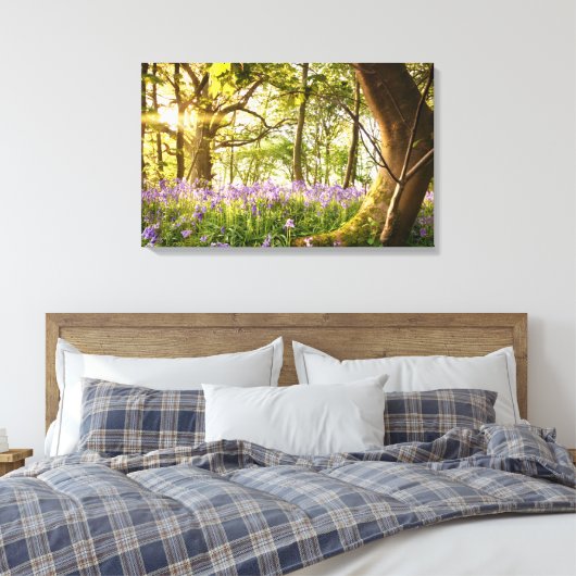 Bent-boom in het bos van de blauwbel canvas afdruk (Insitu (Slaapkamer))