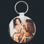 Bent u mijn Maid of Honor Photo Keyring? Sleutelhanger<br><div class="desc">Minimalistisch en modern zal je mijn eersterangs ring zijn. De tekst en de berichten kunnen op de rug van de kaart worden uitgegeven. Voor een meer geavanceerde aanpassing van dit ontwerp, bijvoorbeeld het wijzigen van de lay-out, het lettertype of de tekstgrootte, klikt u hierboven op de knop "AANPASSEN". Neem contact...</div>