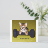 Bental Kitten met Dumbbell Yellow Briefkaart (Staand voorkant)