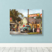 Benzinestation - Shannon's superbenzines 1939 Canvas Afdruk (Insitu (Houten vloer))