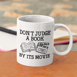 Beoordeel geen boek door zijn film koffiemok
