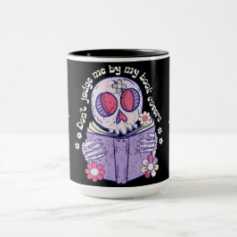 Beoordeel me niet op mijn Hoesjes. boekenliefhebbe Mok