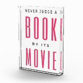 Beoordeel nooit een boek door de film I Fotoblokken (Rechts)