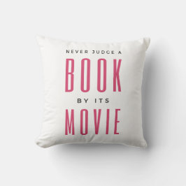 Beoordeel nooit een boek door de film I Kussen