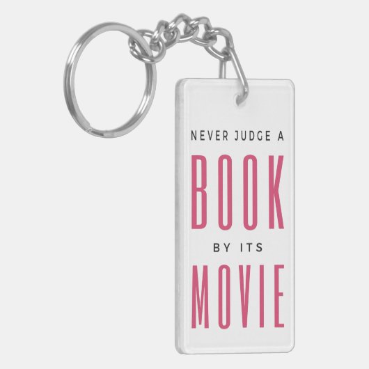 Beoordeel nooit een boek door de film I Sleutelhanger (Voorkant Links)