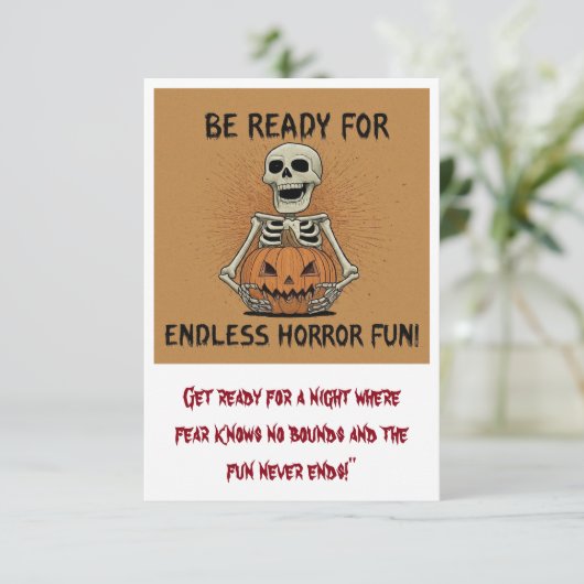 "Bereid je voor op eindeloos horrorplezier" (Staand voorkant)