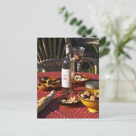 Bereide aspertif en eetlustopperen: brood, olijven briefkaart (Staand voorkant)