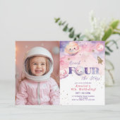 Bereik de vier sterren Space girl verjaardag Kaart (Staand voorkant)