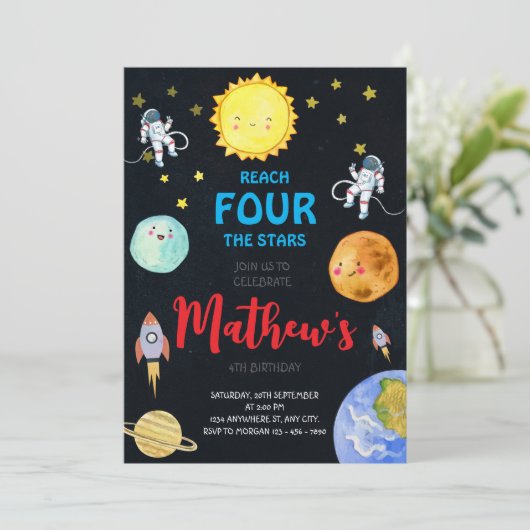 Bereik het Four Stars Outer Space verjaardagsfeest Kaart (Staand voorkant)