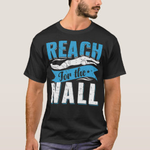 Bereik voor het zwembad van het zwembad aan de muu t-shirt