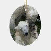 Beren tegen polen keramisch ornament (Rechts)