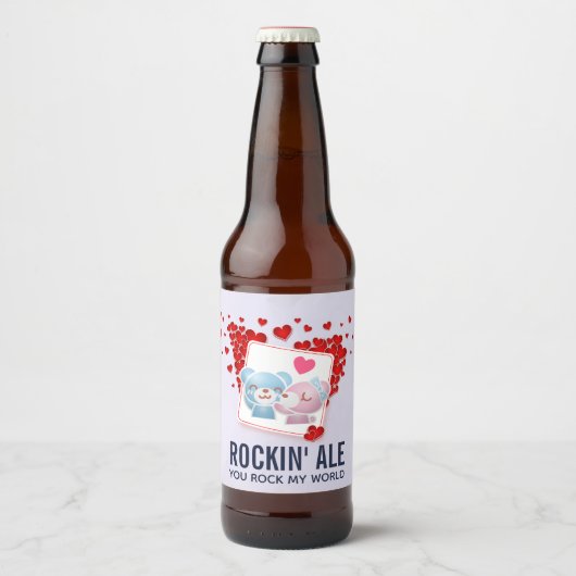 Beren zoenen met een rood liefdeshart bier etiket (Voorkant)