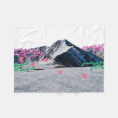 Berg- en Roze Vlinders Fluwelen Deken (Voorkant (Horizontaal))