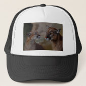 Berg leeuwen in liefde trucker pet (Voorkant)