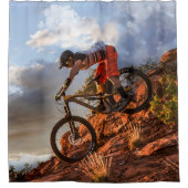 Bergbassin in Rugged Mountain Terrain in Sunbea Douchegordijn (Voorkant)