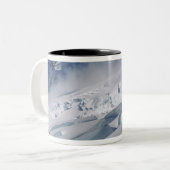 Bergbeklimmer op de Tasman-gletsjer op de berg Tweekleurige Koffiemok (Voorkant links)