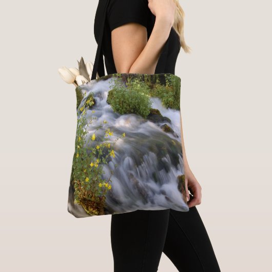 Bergbloemen Tote Bag (Dichtbij)