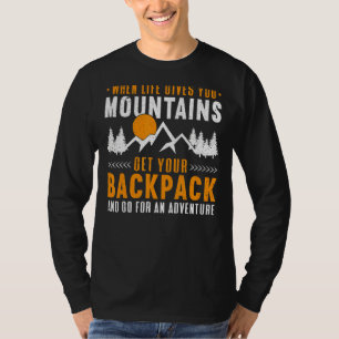 Bergen buitenverpakking voor het maken van wandelg t-shirt