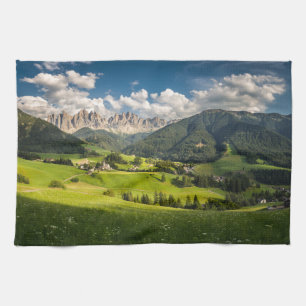 Bergen   Funes Valley, Dolomites, Italië Theedoek