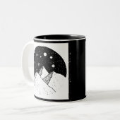 Bergen in Black Mok van Space Coffee (Voorkant links)