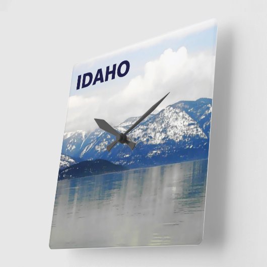 Bergen van het meer vierkante klok (Hoek)