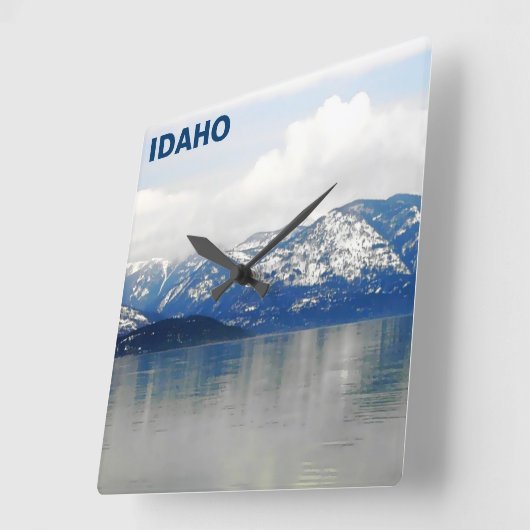 Bergen van het meer vierkante klok (Hoek)