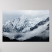 Bergen, wolken en mist poster (Voorkant)