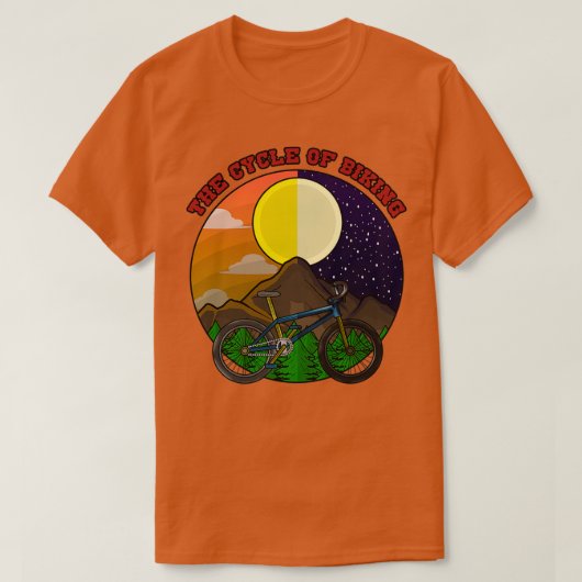 Bergfiets met bomen in bergen op dag nacht t-shirt (Design voorkant)