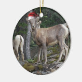 Berggeiten met Petten van de kerstman Keramisch Ornament (Links)