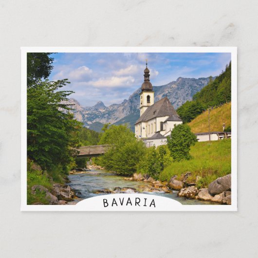 Bergkerk met stroomlandschap briefkaart (Voorkant)