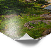 Bergkerk met stroomlandschap foto afdruk (Hoek)