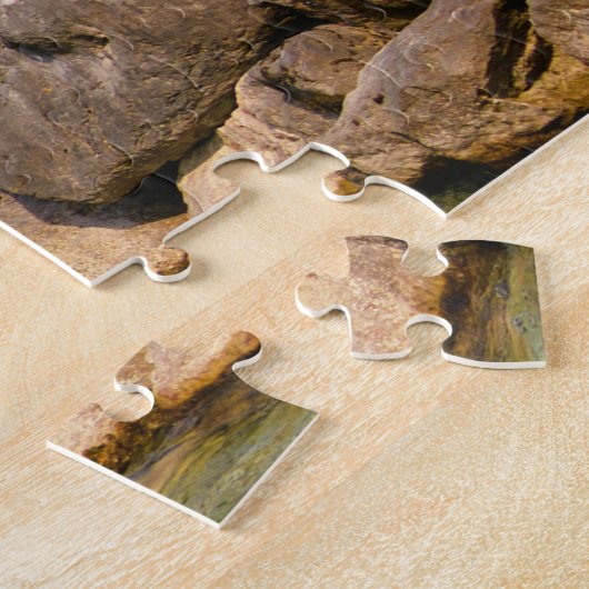 Bergkerk met stroomlandschap legpuzzel (Zijkant)