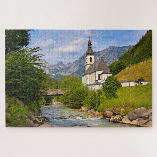 Bergkerk met stroomlandschap legpuzzel (Horizontaal)