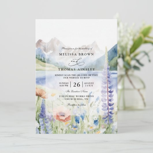 Berglandschap met wilde bloemen QR-code bruiloft Kaart (Staand voorkant)