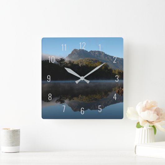 Berglandschapsreflecties Meer water Vierkante Klok (Huis)