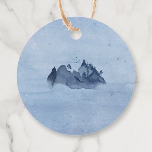 Bergmeer Pine Trees Blue Waterverf Wedding Bedankjes Labels (Achterkant)