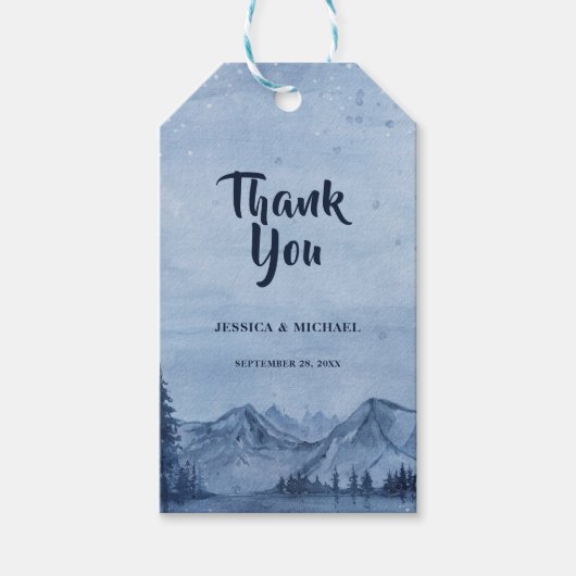 Bergmeer Pine Trees Blue Waterverf Wedding Cadeaulabel (Voorkant)