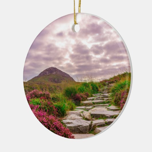 Bergpad naar de wolken keramisch ornament (Links)